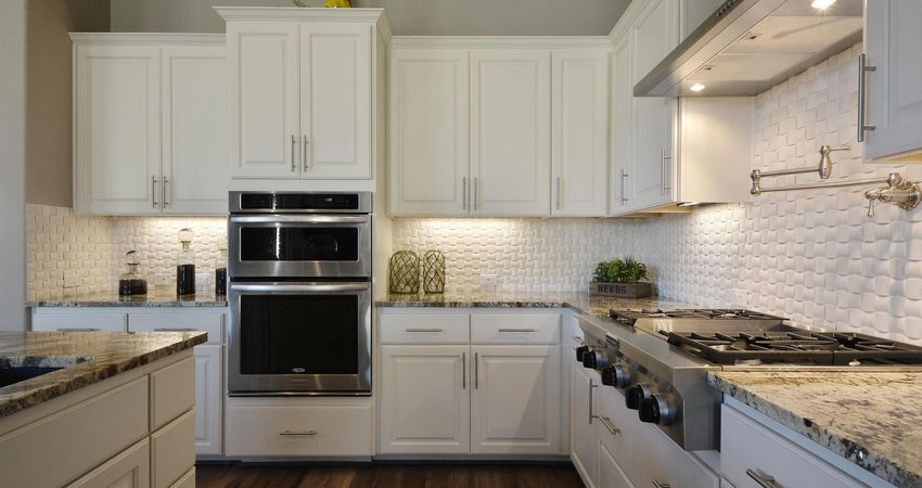 کاشی بین کابینتی برای کابینت سفید