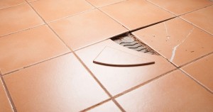 علت ترکخوردن سرامیک در گرمایش از کف