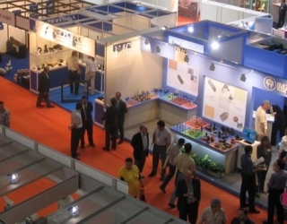 مجری تور نمایشگاهی