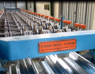 فروش خط کامل دستگاه تولید ورق عرشه فولادی ( متال دک )